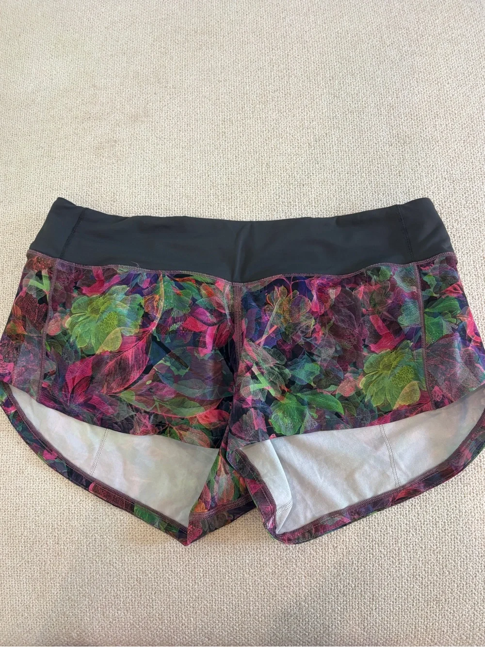 Lululemon Speed Up Low Rise 2.5